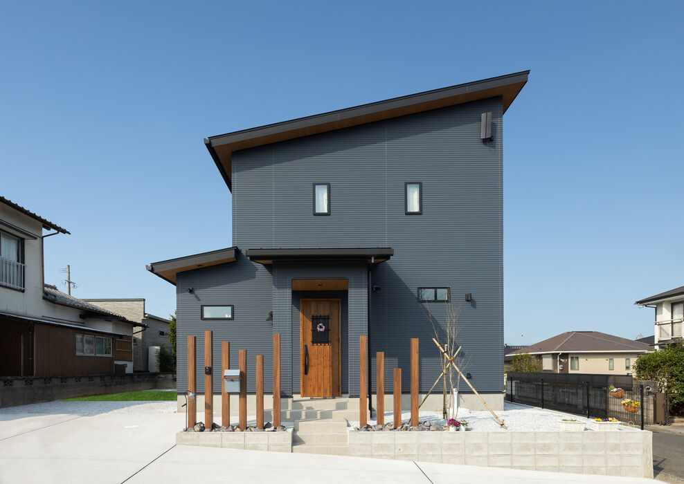 画像11596：【岡垣町】吹き抜けとオープンな階段の注文住宅