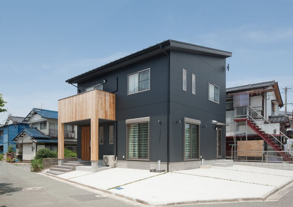 画像3170：【岡垣町】吹き抜けとオープンな階段の注文住宅