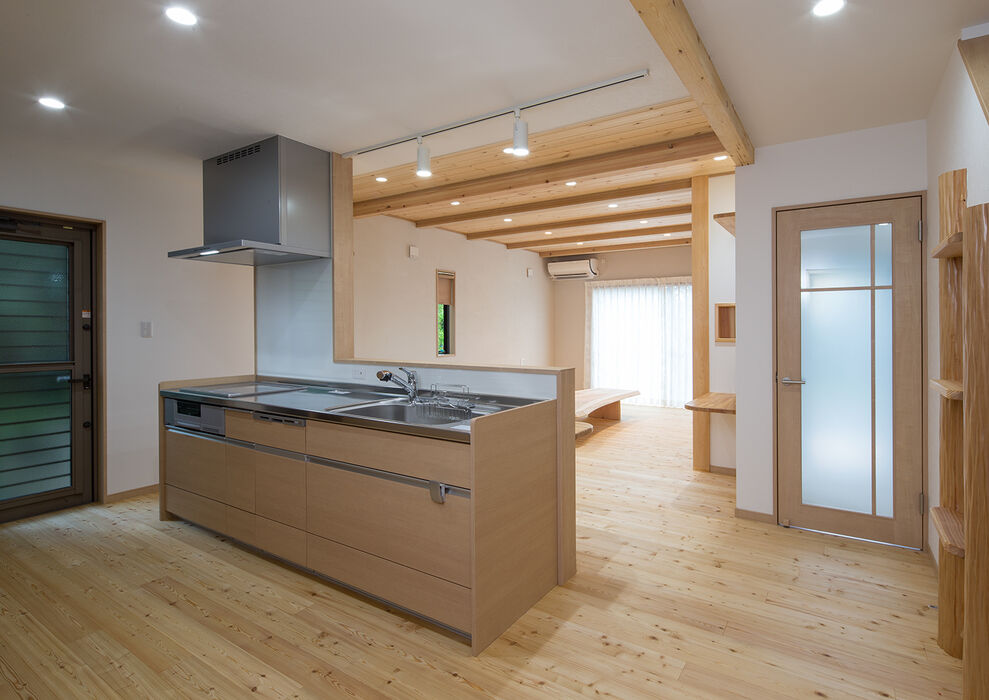 画像3577：【岡垣町】吹き抜けとオープンな階段の注文住宅