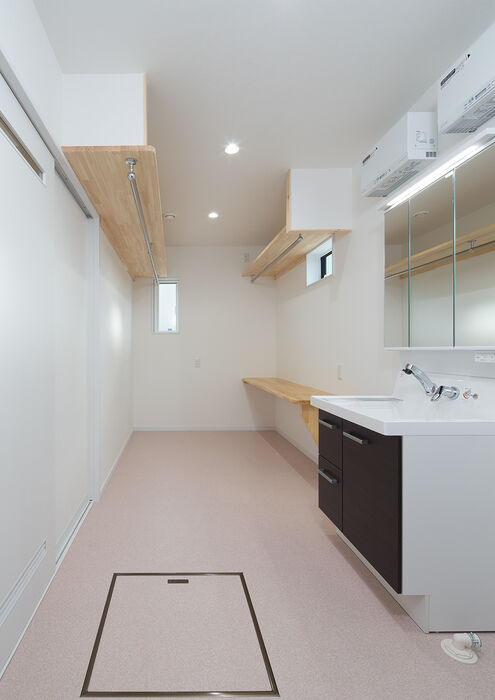 画像4052：【岡垣町】吹き抜けとオープンな階段の注文住宅