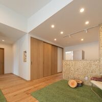 画像7696：【岡垣町】吹き抜けとオープンな階段の注文住宅